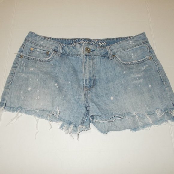 American Eagle Cutoff Shorts Light Wash Size 8 - Picture 1 of 7